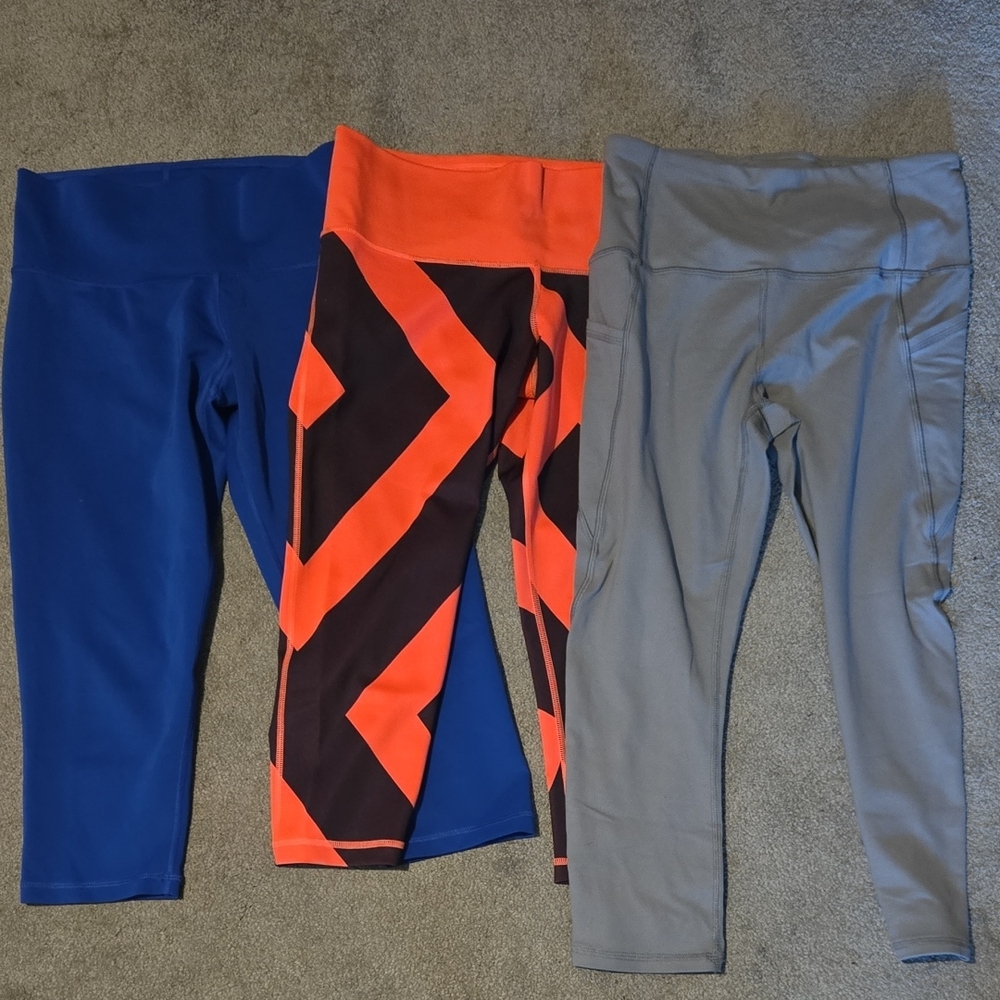 3 Pairs Of Women's Athletic Leggings